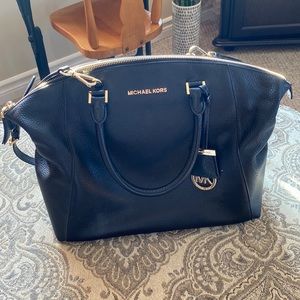Michael Kors Riley bag in black
